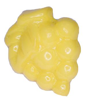 Kids button as a heart in light yellow 18 mm 0,47 inch